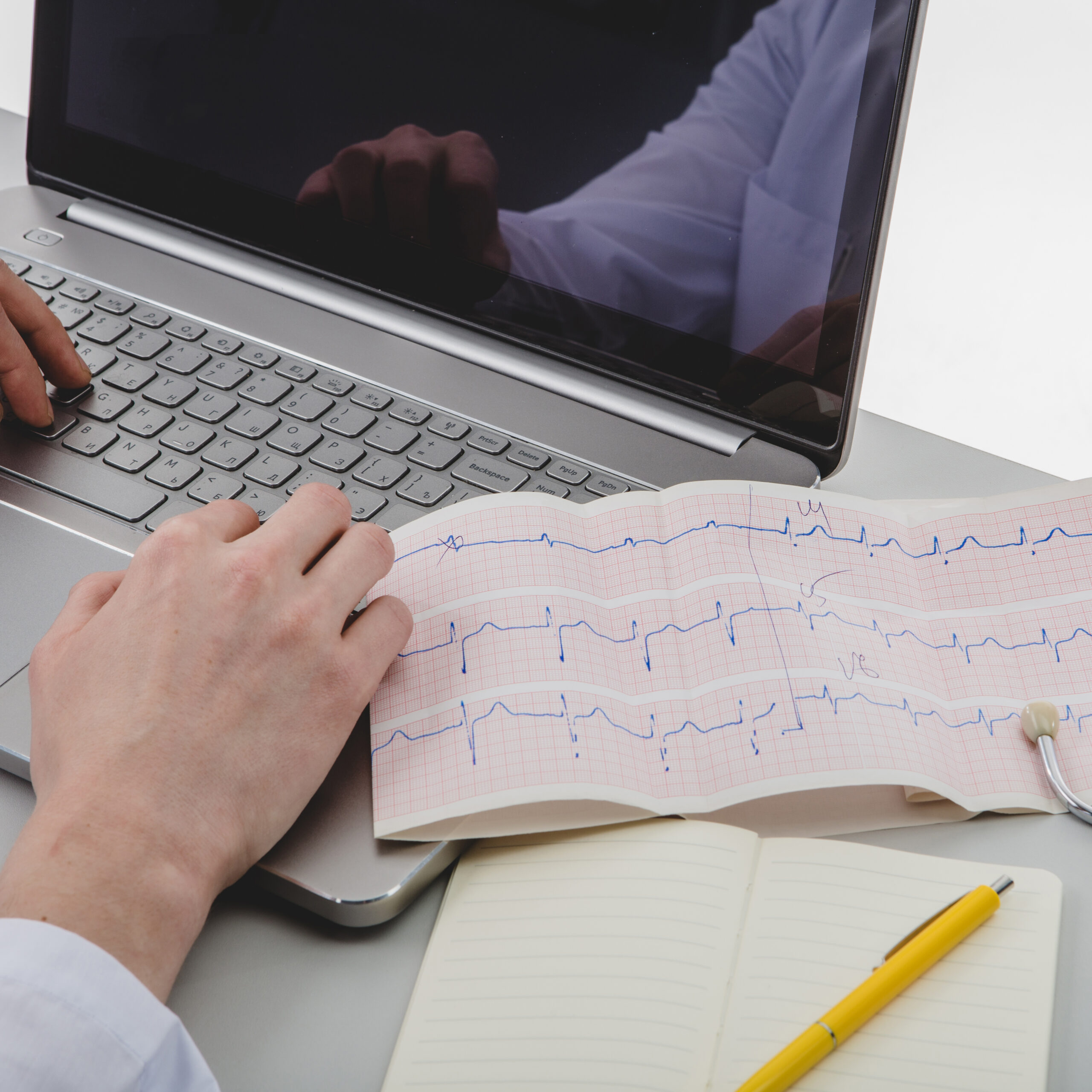 Konsultacja kardiologiczna + ECHO + EKG